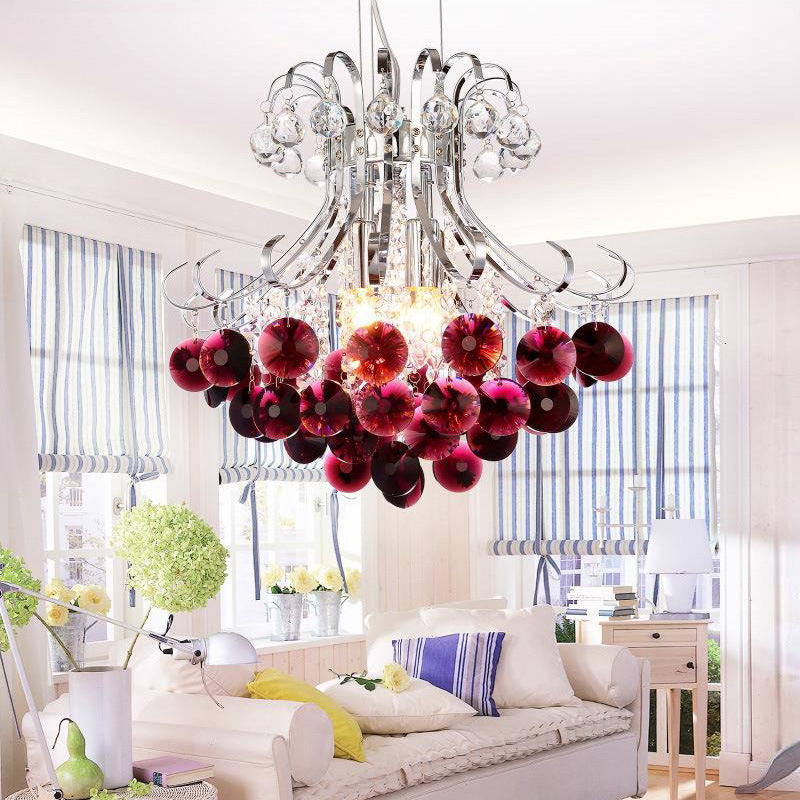 Lustre à 4 lumières avec cadre argenté et boule de cristal raisin de luxe moderne pour salon 