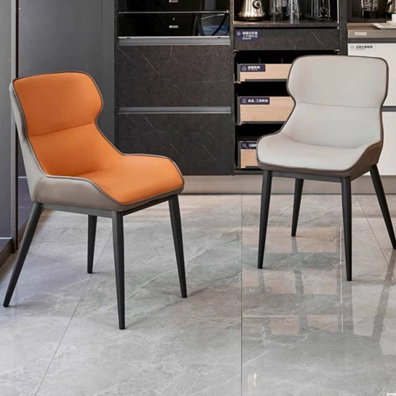 Dossier de chaise de salle à manger rembourré en cuir microfibre de luxe contemporain pour salle à manger 