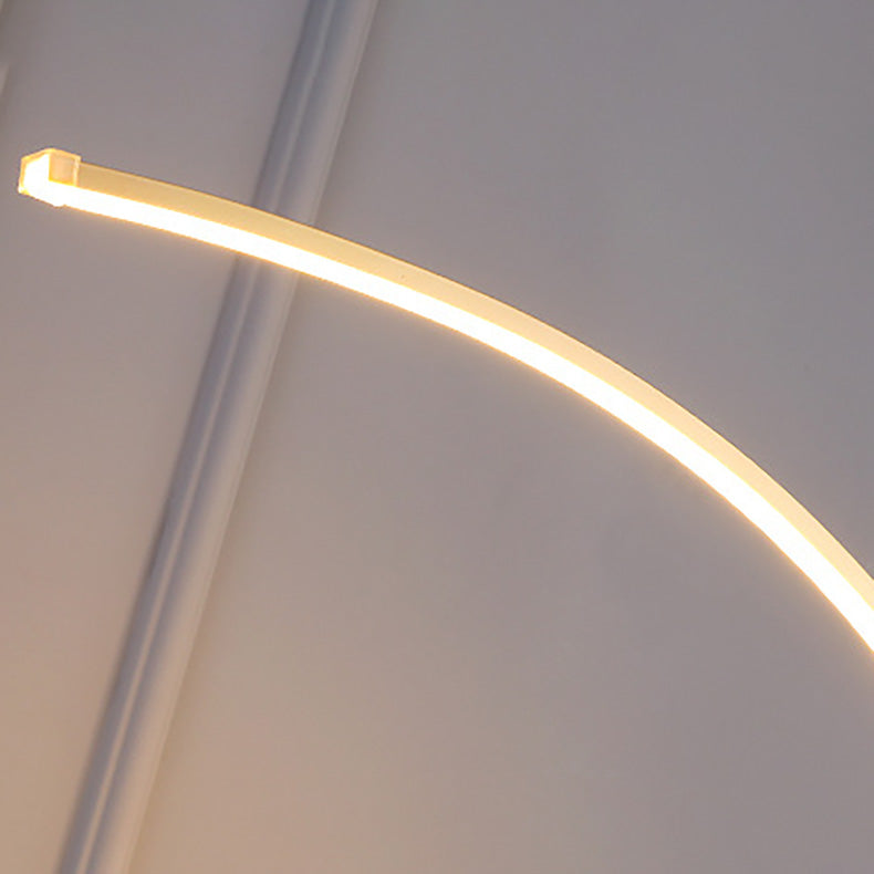 Zeitgenössische Einfachheit Arc Aluminium Streifen mit Marmor Eisen Palette LED Stehlampe für Wohnzimmer 