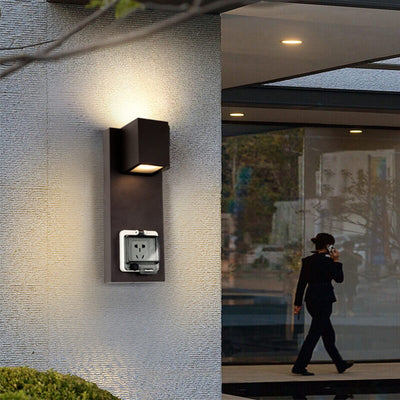 مصباح حائط حديث مربع مسطح هندسي من الألومنيوم LED مقاوم للماء للفناء الخارجي 