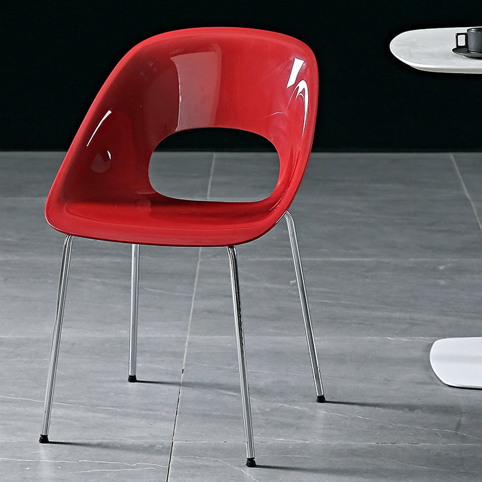 Silla de comedor contemporánea y creativa con respaldo cuadrado calado de plástico y hierro para comedor 