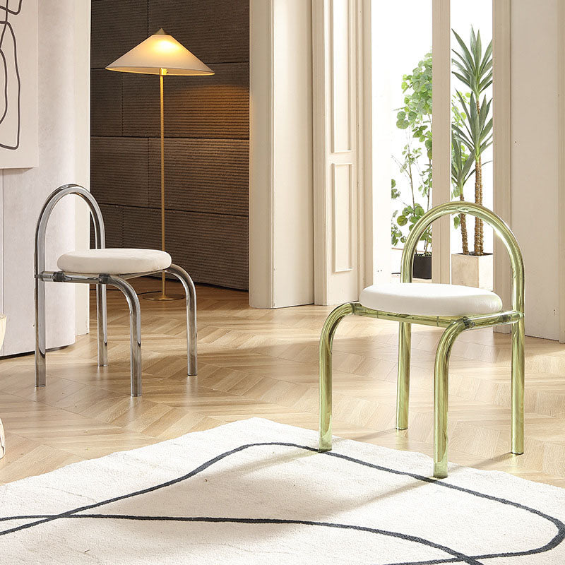 Dossier de chaise de salle à manger en velours acrylique nordique contemporain avec éponge ronde pour salle à manger 