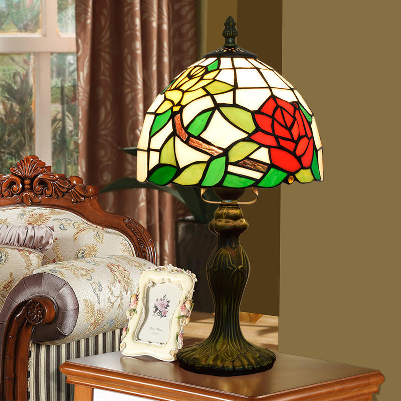 Lampe de Table à 1 Lumière avec Dôme en Cône Fleur de Rose en Verre Stainé Traditionnel Tiffany pour Chambre 