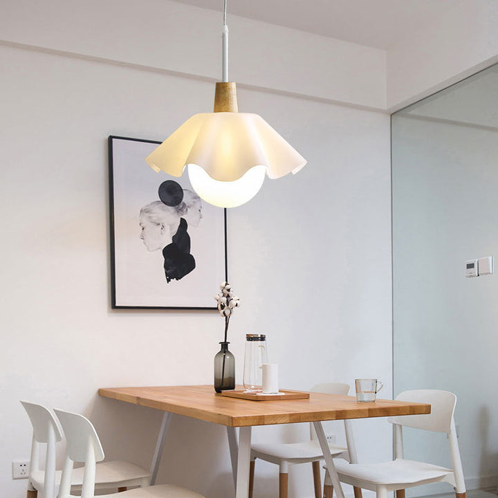 Lámpara colgante de 1 luz de acrílico con hardware floral minimalista moderno para sala de estar 