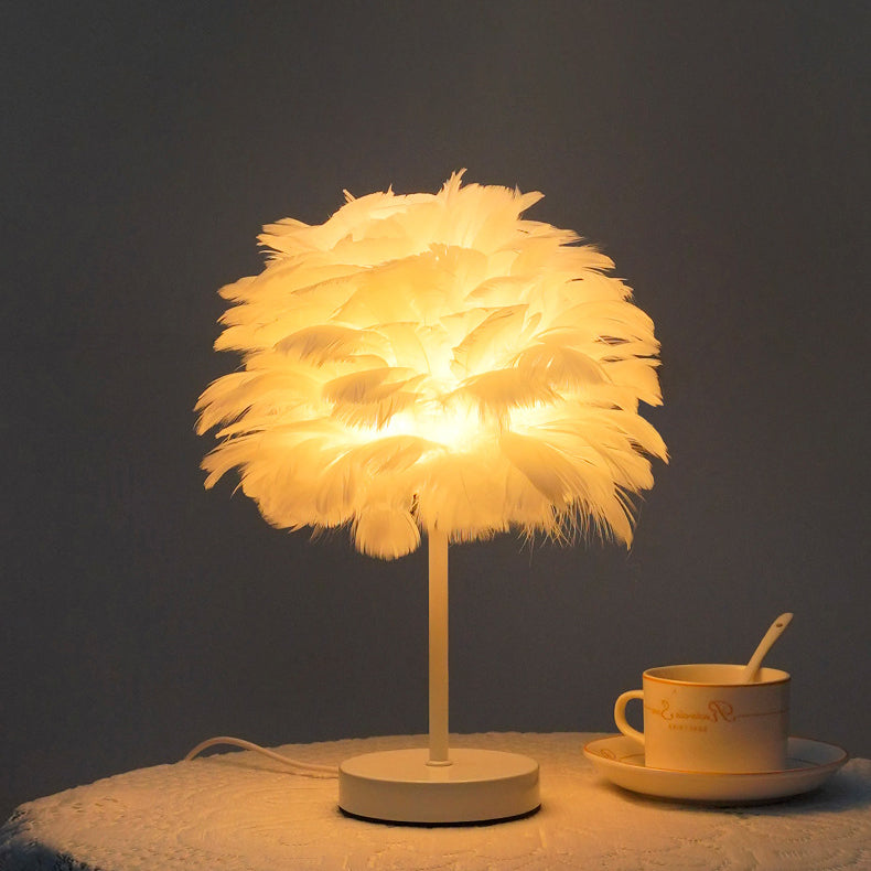 Lámpara de Mesa USB LED Creativa Contemporánea con Plumas para Dormitorio 