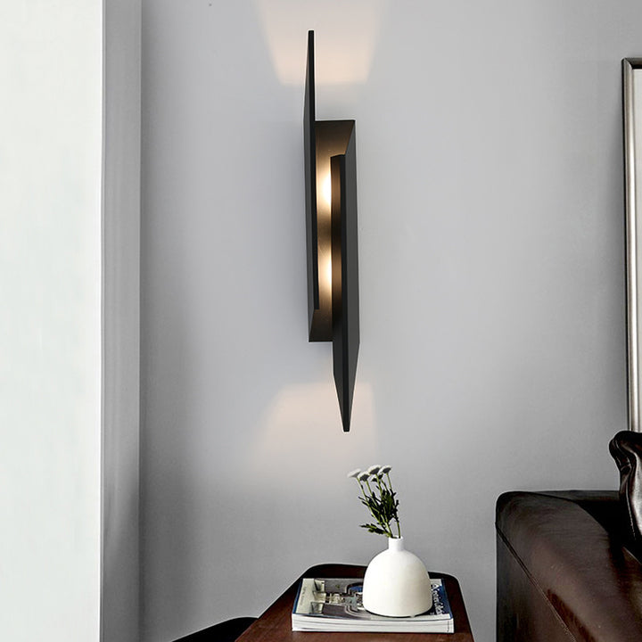 Applique Murale Moderne Minimaliste Rectangulaire Triangle en Fer à 2 Lumières Pour Chambre 