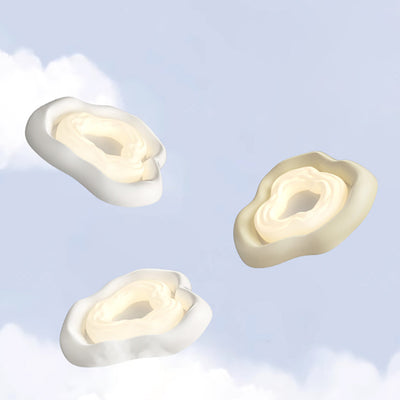 Plafonnier LED moderne minimaliste en fer PE nuage crème pour salon 