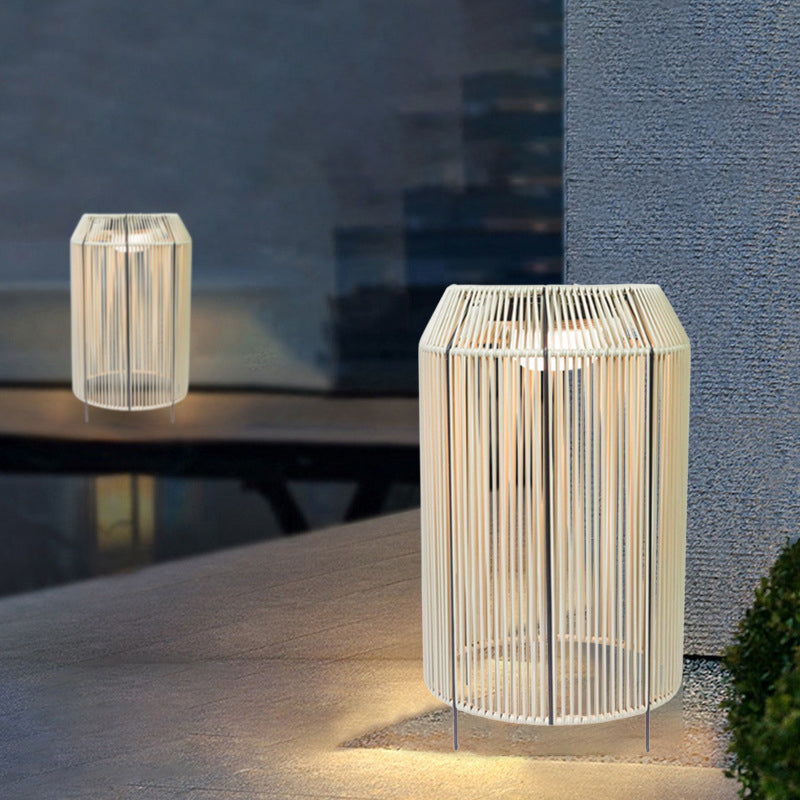 مصباح أرضي LED أسطواني مقاوم للماء من الخيزران PE بالطاقة الشمسية الصينية التقليدية للفناء الخارجي 