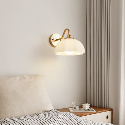 Moderne minimalistische Creme Flower Pod alle Kupfer Glas 1-Licht Wandleuchte Lampe für Schlafzimmer 