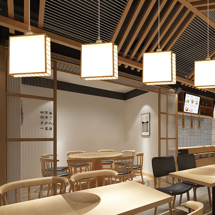 Traditionelle chinesische Bambusweberei geometrischer Käfig 1-flammige Pendelleuchte für Wohnzimmer 