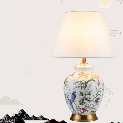 Lampe de table 1 lumière en céramique ovale ronde chinoise traditionnelle avec motif de fleurs et d'oiseaux en tissu et fer pour chambre à coucher 