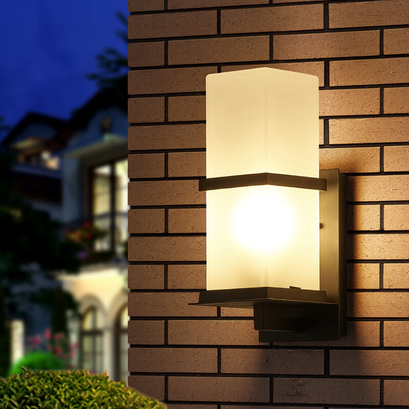 Applique murale 1 lumière avec abat-jour en verre dépoli étanche pour extérieur industriel 