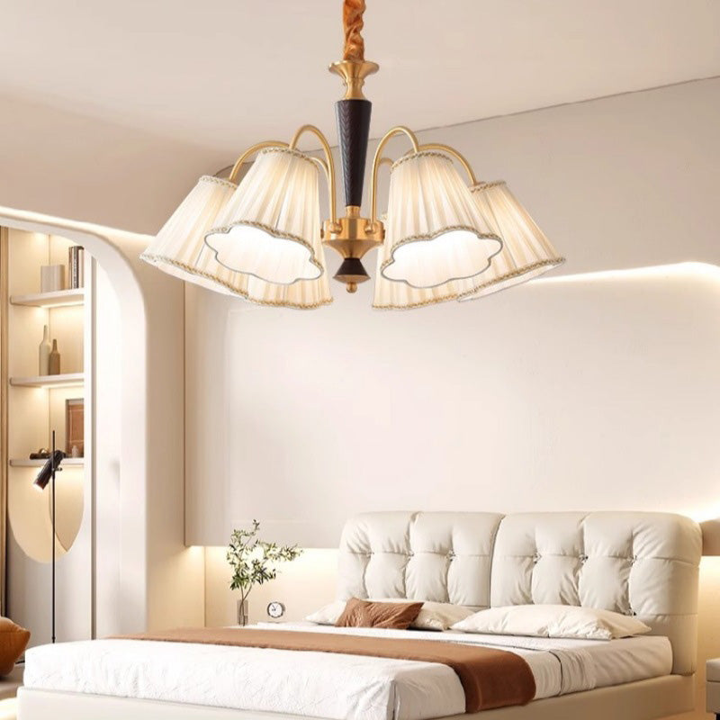 Traditioneller französischer Blumenzweig-Stoff-Walnuss-Messing-Kronleuchter mit 3/6 Lichtern für Schlafzimmer 