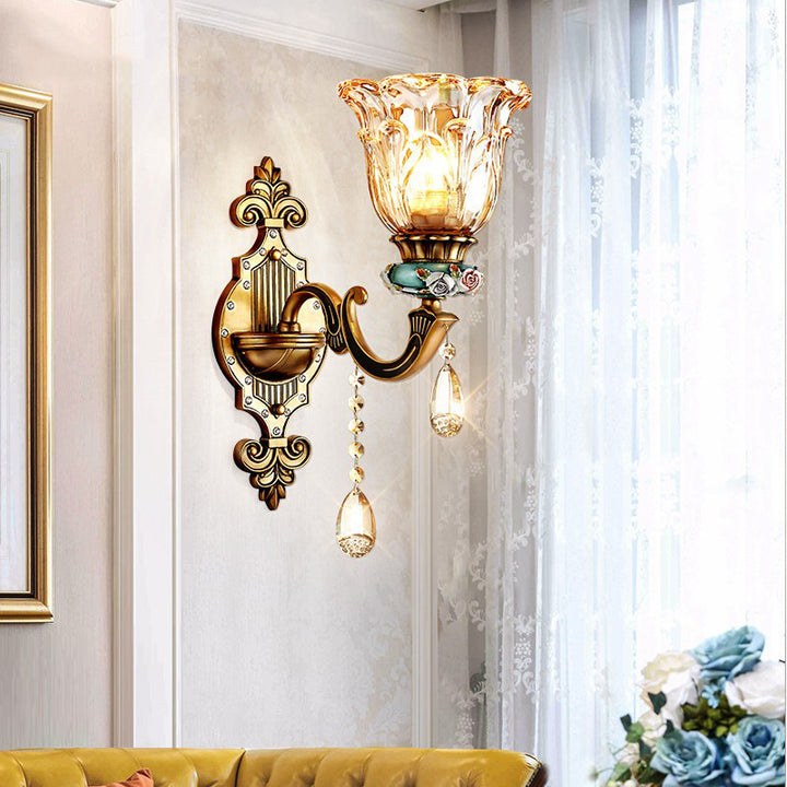 Traditionelle europäische Blumen-Zinklegierung-Harz-Kristallglas-1-Licht-Wandleuchterlampe für den Flur 