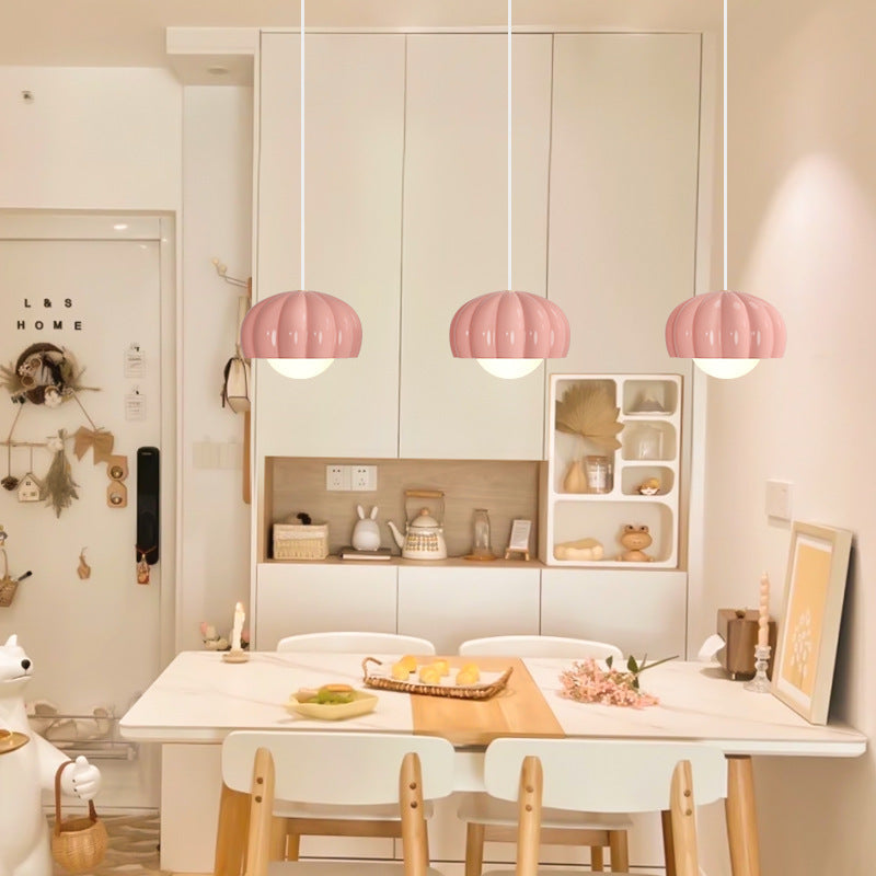 Moderne minimalistische Creme-Pod-Aluminiumharz-PE 1/3-Licht-Insel-Licht-Kronleuchter für Esszimmer 