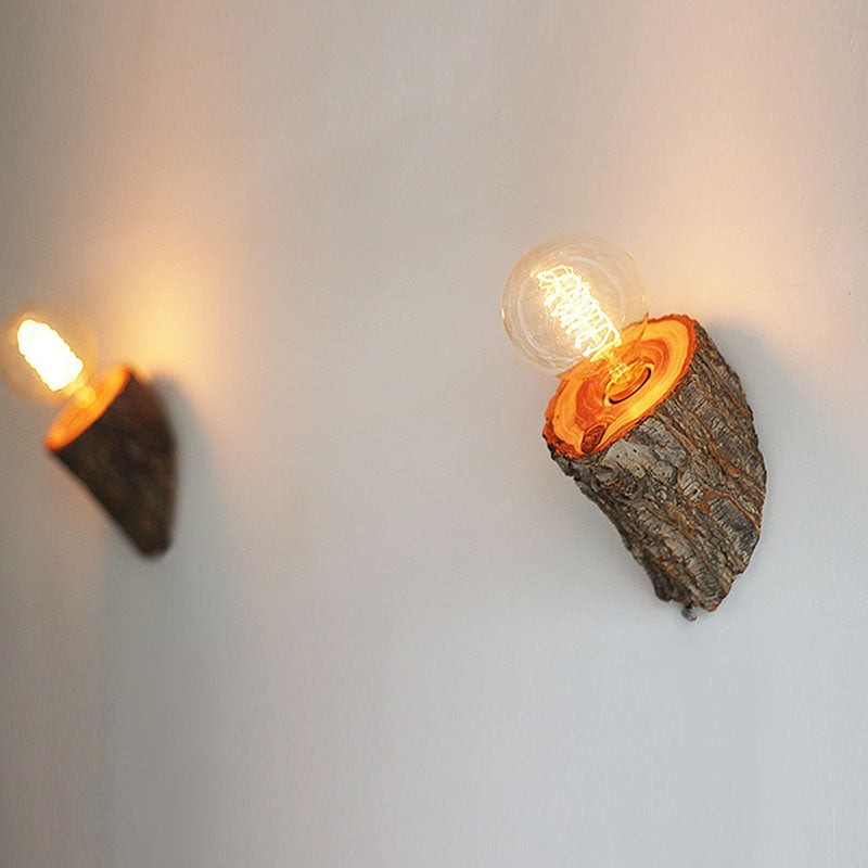 Traditionelle rustikale 1-flammige Wandleuchte aus Ulmenholz im Truhen-Design für das Wohnzimmer 