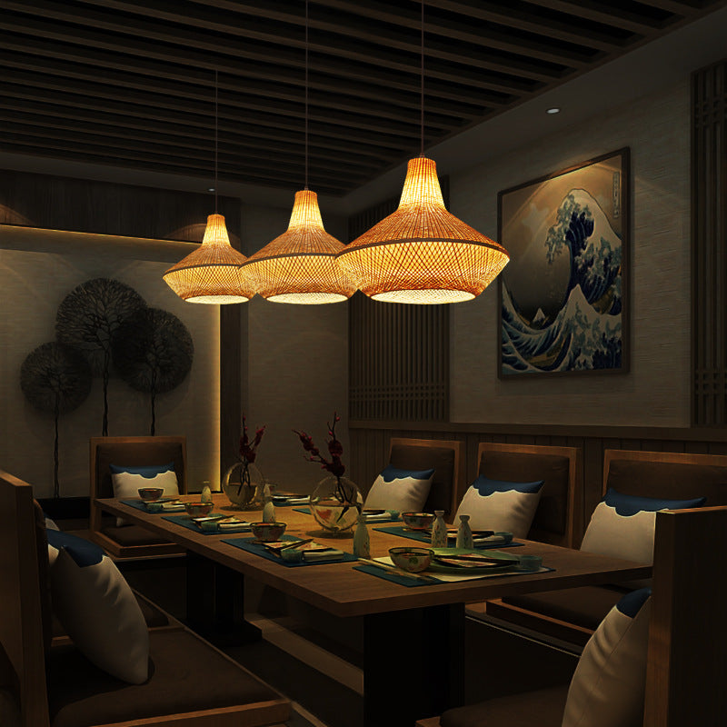 Lustre suspendu à 1 lumière en bambou tissé rond chinois traditionnel pour salles de divertissement 