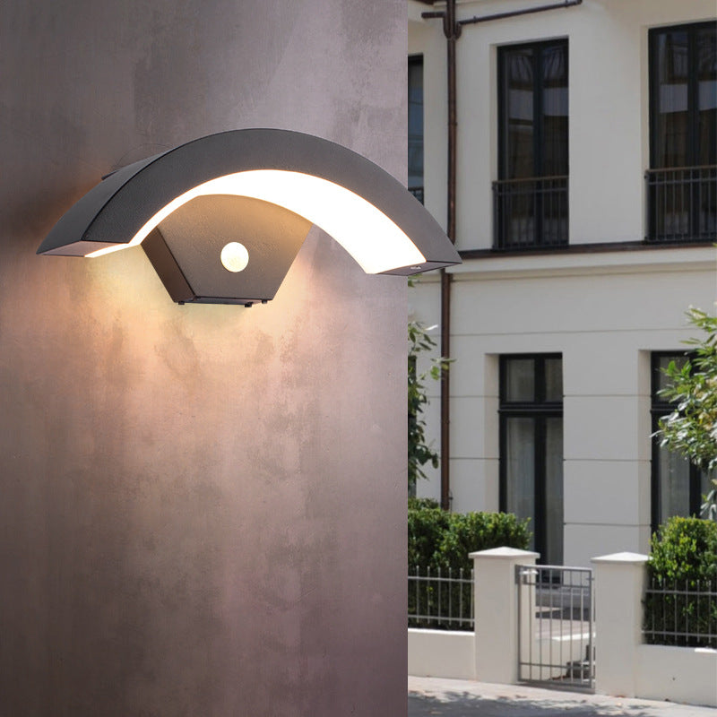 Contemporary Industrial Waterproof Human Sensor Aluminum Moon Shape LED Wall Sconce Lamp For Outdoor Patio