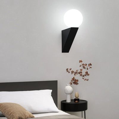 Moderne minimalistische Dreieck Orb Eisen Kunststoff 1-Licht Wandleuchte Lampe für Wohnzimmer 