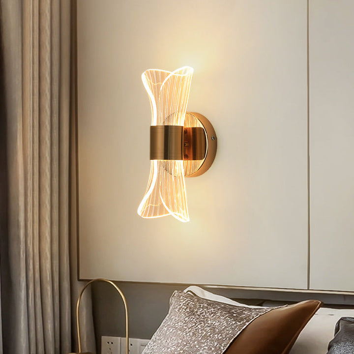 Zeitgenössische Luxus Horn Form Acryl Eisen LED Wandleuchte Lampe Für Wohnzimmer 