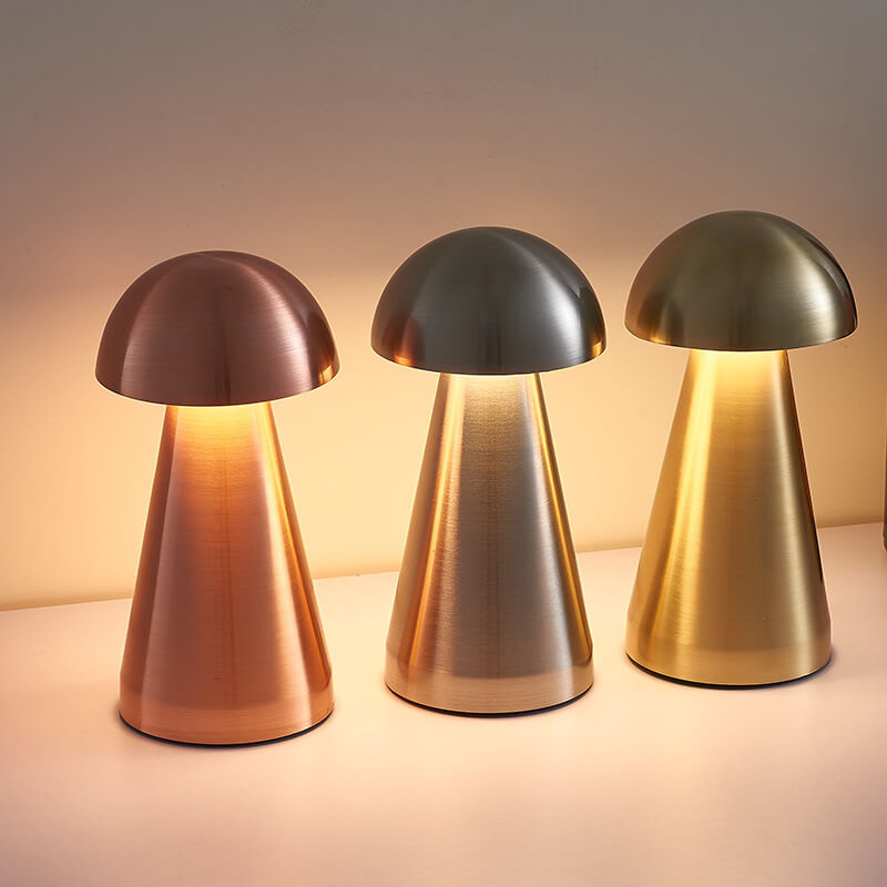 Moderne leichte Luxus kreative Schmiedeeisen Pilze USB LED Tischlampe 