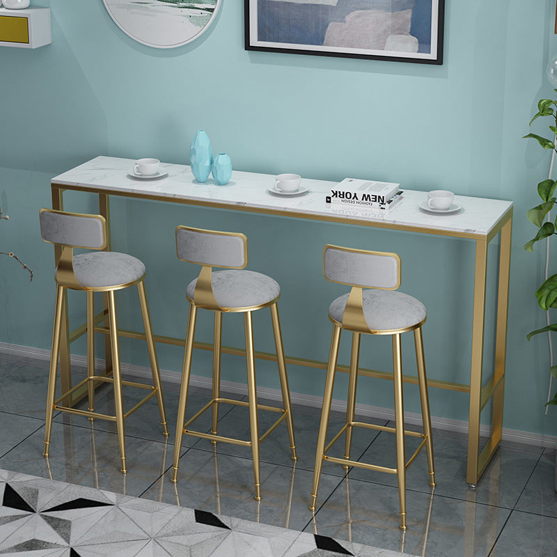 Conjunto de taburetes y mesa contemporáneo escandinavo de hierro, terciopelo, esponja, mármol, redondo y rectangular para cocina 
