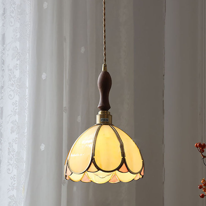 Zeitgenössische skandinavische halbrunde Kugel Pendelleuchte aus Kupferglas und Walnussholz mit 1 Licht für Schlafzimmer 
