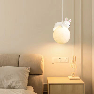 Zeitgenössische kreative PE Kugelschirm Harz Tier Kaninchen Bär Design 1-Licht Pendelleuchte für Wohnzimmer 