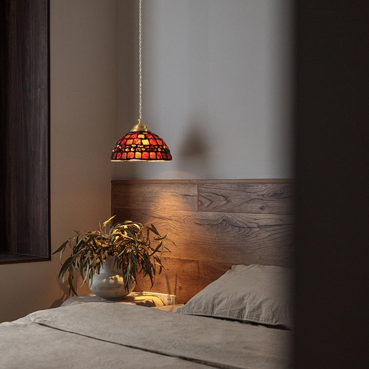 Lustre suspendu à 1 lumière avec design en coquille demi-ronde en vitrail de laiton traditionnel japonais pour chambre 
