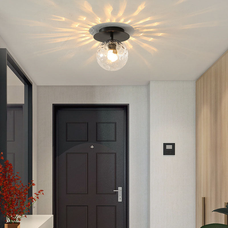 Zeitgenössische skandinavische runde Ball-Eisen-Hydrographie-Glas 1-Licht Semi-Flush-Montage-Deckenleuchte für Wohnzimmer 