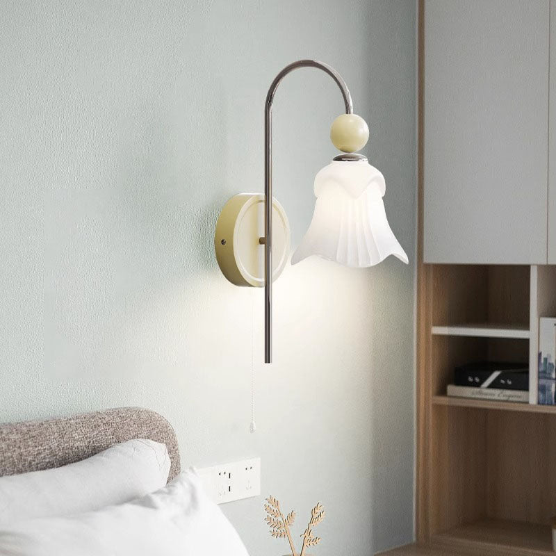 Applique murale 1-lumière en forme de fleur en verre fer simple nordique moderne 