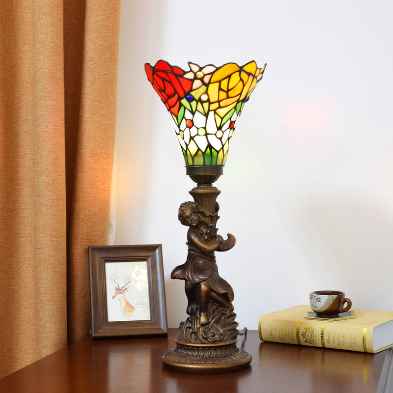 Traditionelle europäische Harzglas-Fackel-Rose-Boy-Tischlampe mit 1 Licht für Schlafzimmer 
