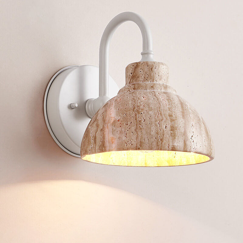 Japanischer minimalistischer gelber Travertin-Schalenform 1-Licht Wandleuchte 