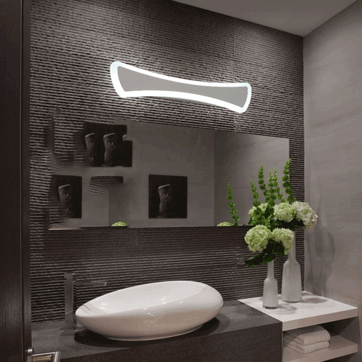 Zeitgenössische skandinavische lange Kurve Rechteck Hardware Acryl LED Eitelkeit Licht Spiegel Front Wandleuchte Lampe für Badezimmer 