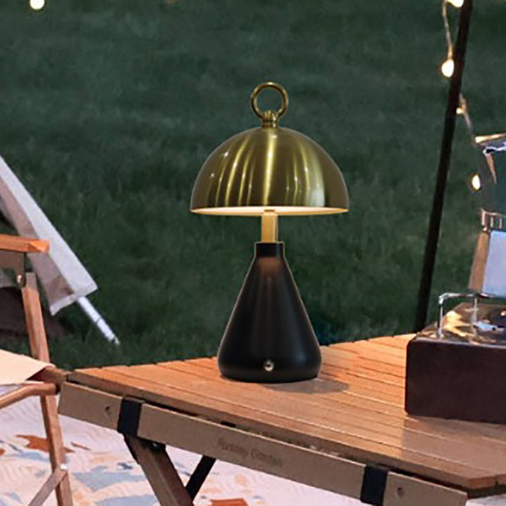 Lampe de table LED en acrylique avec base en métal en forme de cône champignon rond nordique contemporain pour salon 