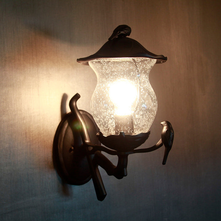 Traditionelle europäische Kürbisvogel-Aluminiumglas-Wandleuchte mit 1 Licht für die Außenterrasse 