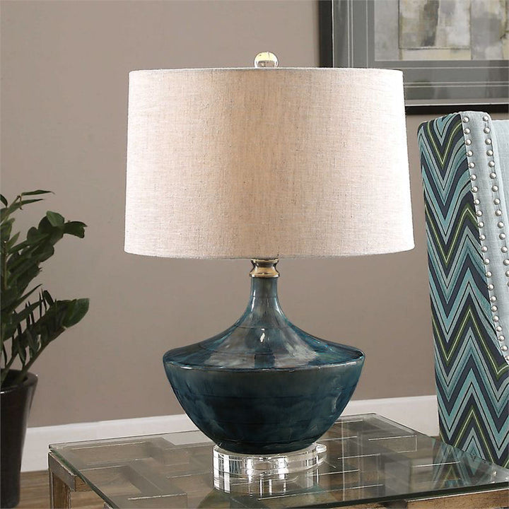 Lámpara de Mesa de 1 Luz con Pantalla de Tela de Estilo Transicional Moderno y Base de Jarra de Cerámica para Estudio 