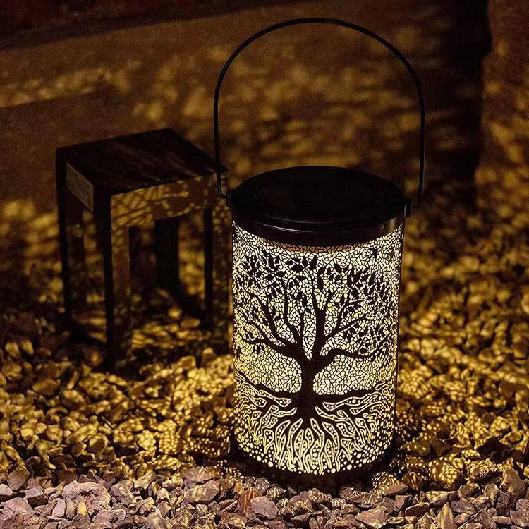 Iluminación de paisaje colgante LED con cilindro de hierro impermeable solar de granja tradicional con diseño de árbol hueco para jardín 