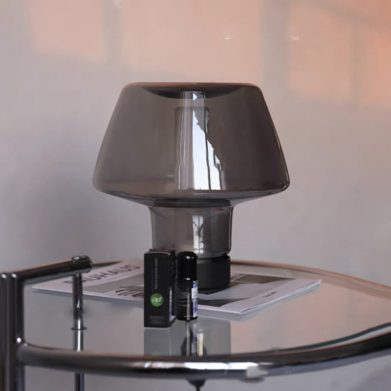 Moderne minimalistische runde Tischlampe aus Glas und Metall mit 1 Licht für Schlafzimmer 