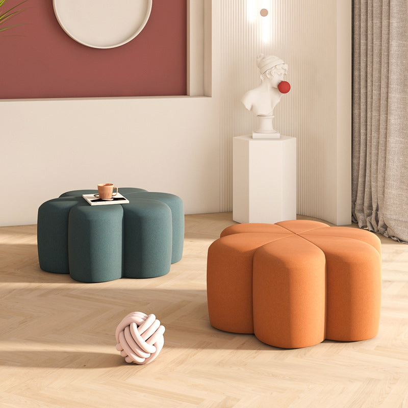 Tabouret en velours en forme de fleur de prunier nordique contemporain pour salon 