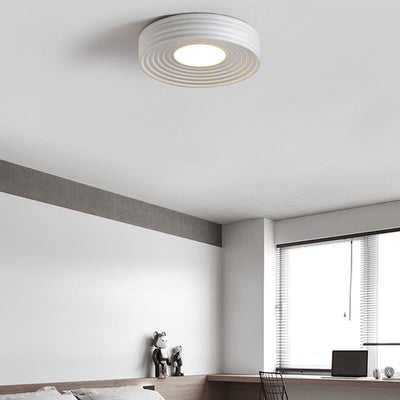 Luz de techo LED montada al ras de hierro redonda con rayas minimalistas nórdicas 