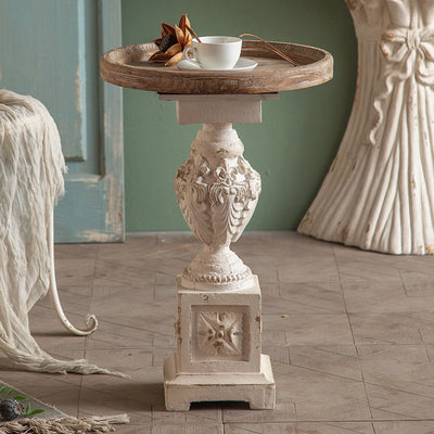 Table d'appoint ronde en bois sculpté de colonne romaine européenne traditionnelle pour le salon 