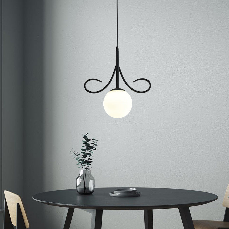 Lustre suspendu à 1 lumière en fer avec abat-jour en verre moderne et luxueux pour salon 