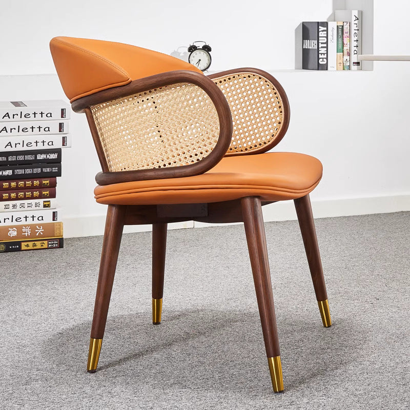 Zeitgenössischer nordischer quadratischer Leder-Rattan-Holz-Edelstahlstuhl für das Wohnzimmer 