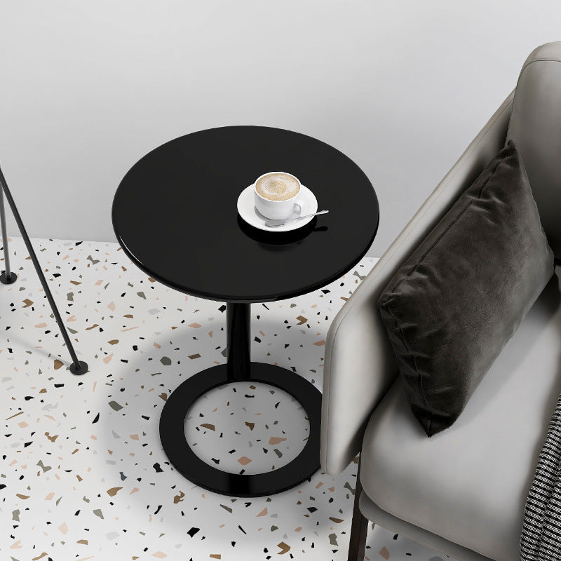 Moderner minimalistischer runder Metall-Beistelltisch für das Wohnzimmer 