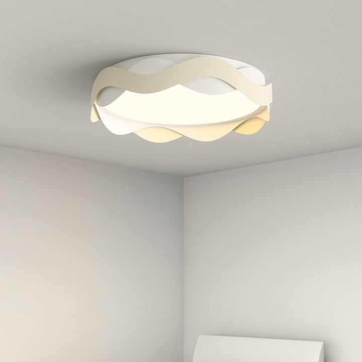 Luz de techo empotrada LED de hierro acrílico redonda con ondas de crema creativa contemporánea para sala de estar 