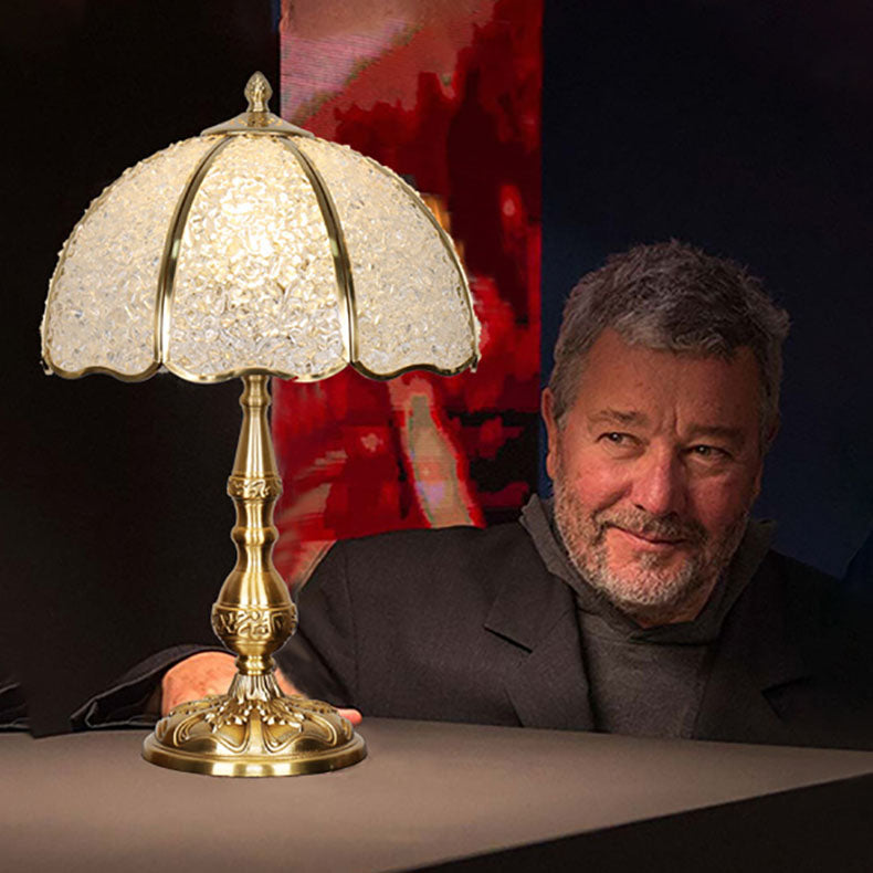 Moderne Luxus-Halbkugel-Schirm Tischlampe aus Vollkupfer mit Kristall und 1 Licht für das Schlafzimmer 