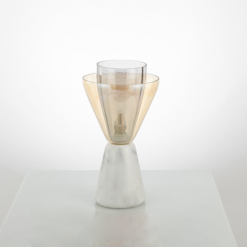 Lampe de table contemporaine scandinave en verre marbre à entonnoir conique 1 lumière pour chambre 