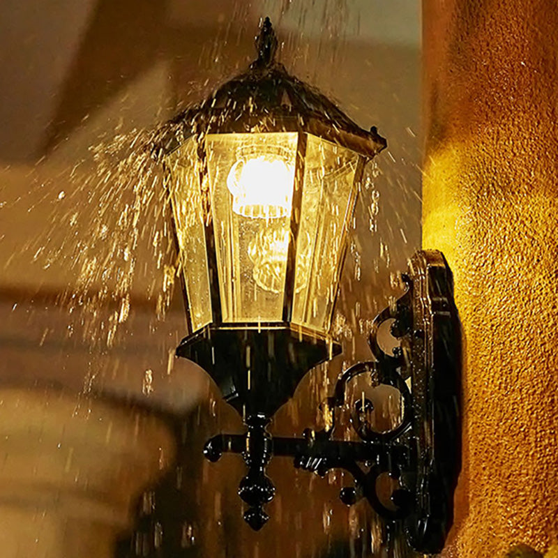 مصباح شمسي LED زجاجي من الألومنيوم الأوروبي التقليدي مقاوم للماء لتثبيت الجدران في الفناء الخارجي 