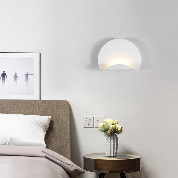 Applique murale LED en fer pliable en demi-cercle scandinave contemporain pour salon 